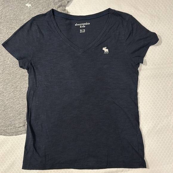 Set of 4 Abercrombie kids cotton t shirts, comfortable! - Picture 7 of 10